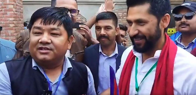 रविलाई बधाई दिँदै जितनारायणले भने- उहाँ अब मेरो पनि जनप्रतिनिधि हो